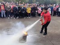 做到“七不 一斷”杜絕學?；鸹? />
                                                                        </div>
                            </a>
                        </li>
                                                <li>
                            <a href=